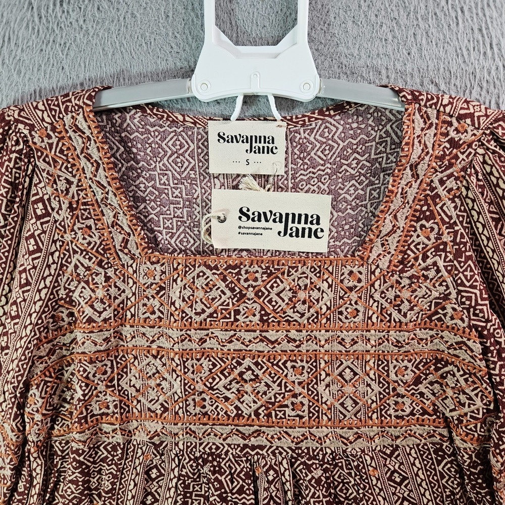 NEW Savanna Jane Embroidered Top Blouse Women Small Geometric Maroon Beige - Picture 3 of 9